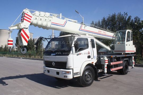 點擊查看詳細(xì)信息<br>標(biāo)題：12-16噸汽車吊 閱讀次數(shù)：3228