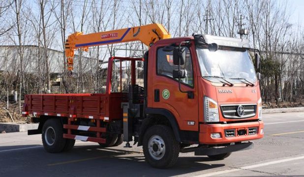 點(diǎn)擊查看詳細(xì)信息<br>標(biāo)題：3.2噸大運(yùn)隨車吊 閱讀次數(shù)：1300