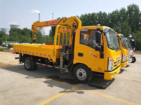 點(diǎn)擊查看詳細(xì)信息<br>標(biāo)題：4噸唐駿隨車吊 閱讀次數(shù)：1255
