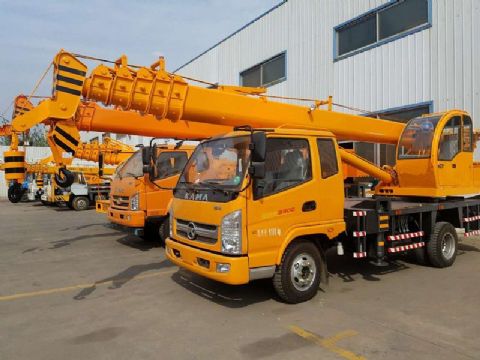 點擊查看詳細信息<br>標(biāo)題：8噸凱馬汽車吊 閱讀次數(shù)：1308