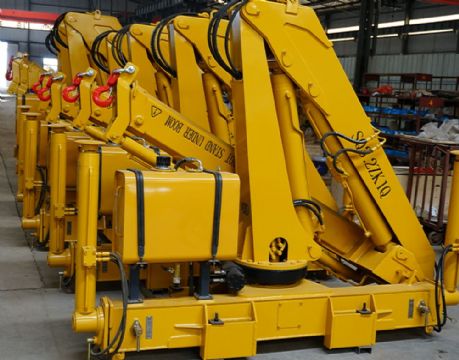 點擊查看詳細信息<br>標題：SQ3S3  3.2噸折臂吊 閱讀次數(shù)：1536